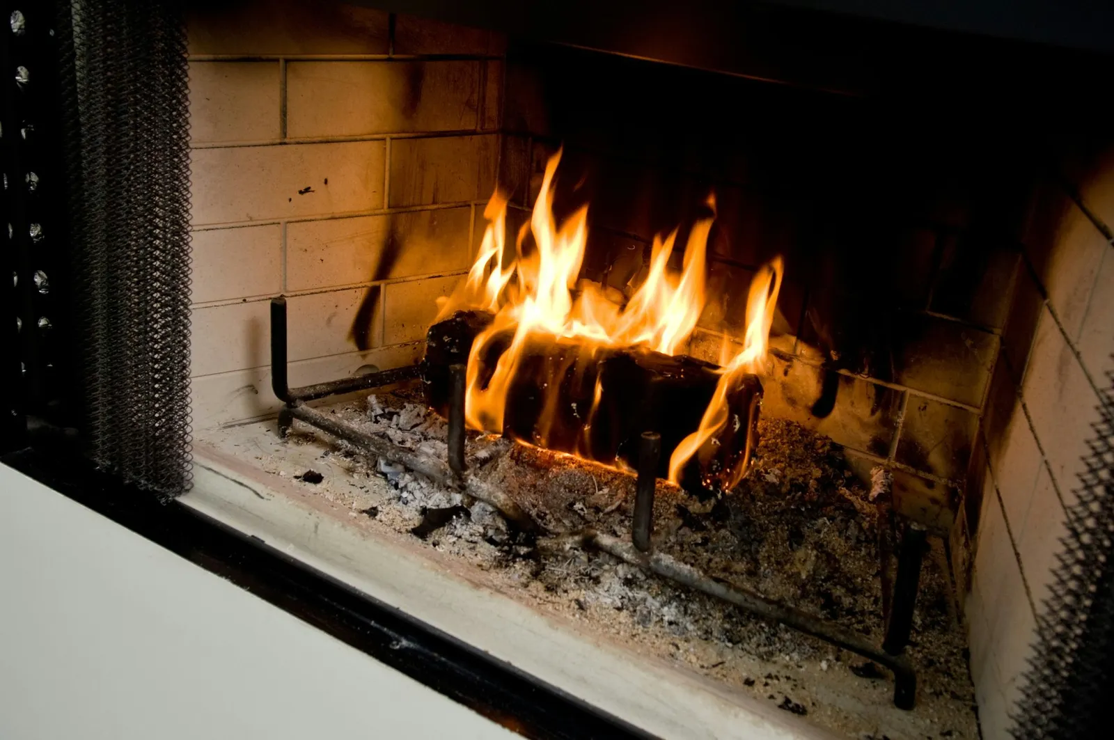 Selecting the Right Grout for Your Hearth