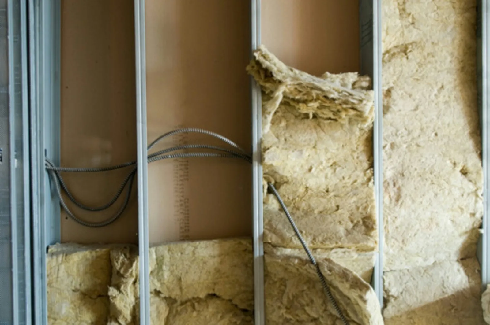 Adding Blown-In Insulation to Existing Lath and Plaster Exteriors