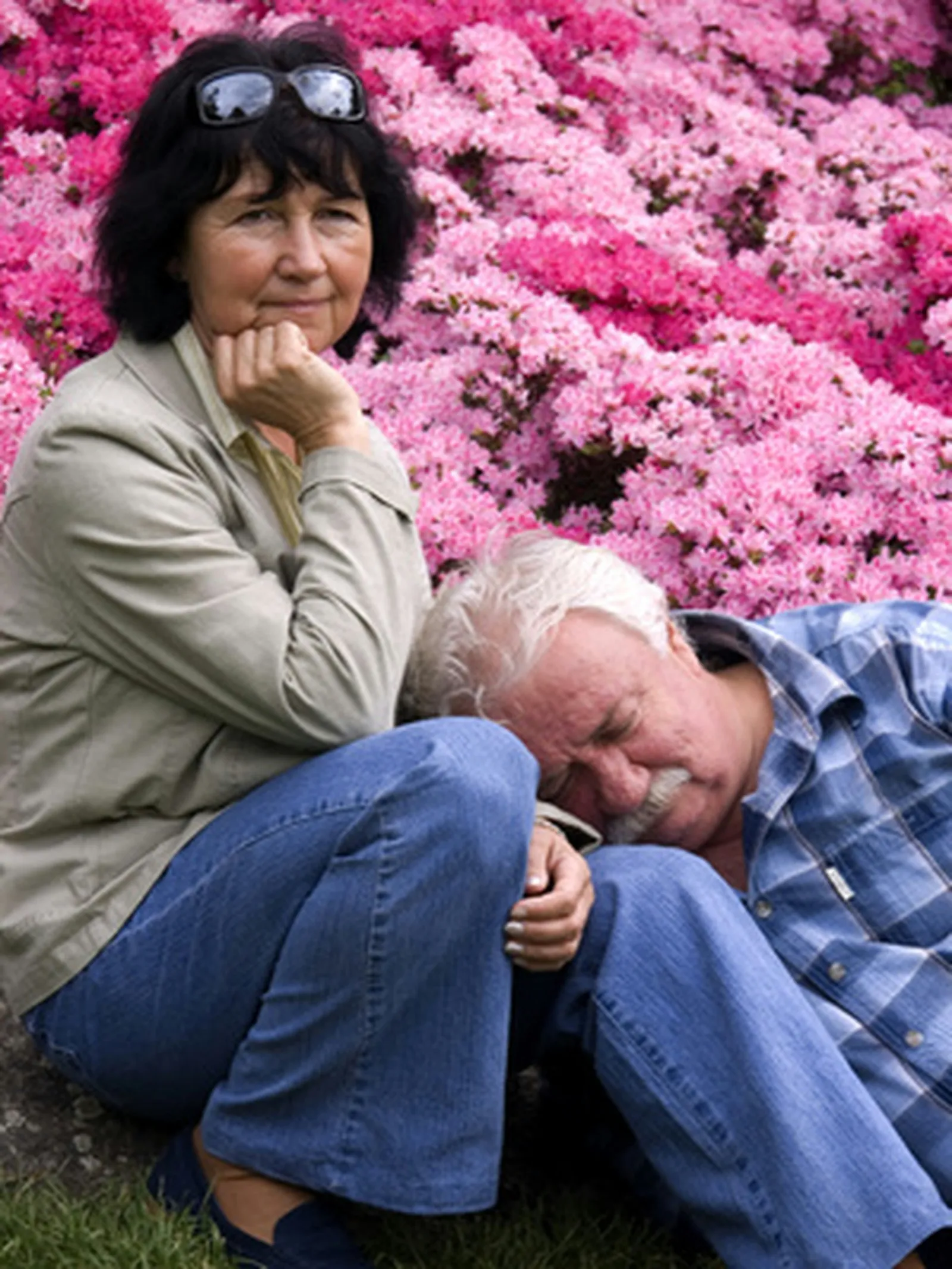How to Mark Four Decades of Marriage: Present Suggestions for Your Spouse