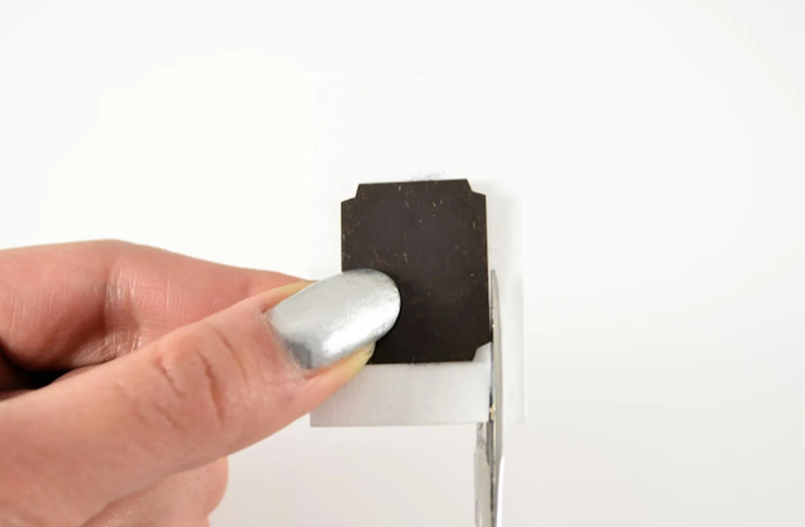This step will make sure that the paper fits into the frame.