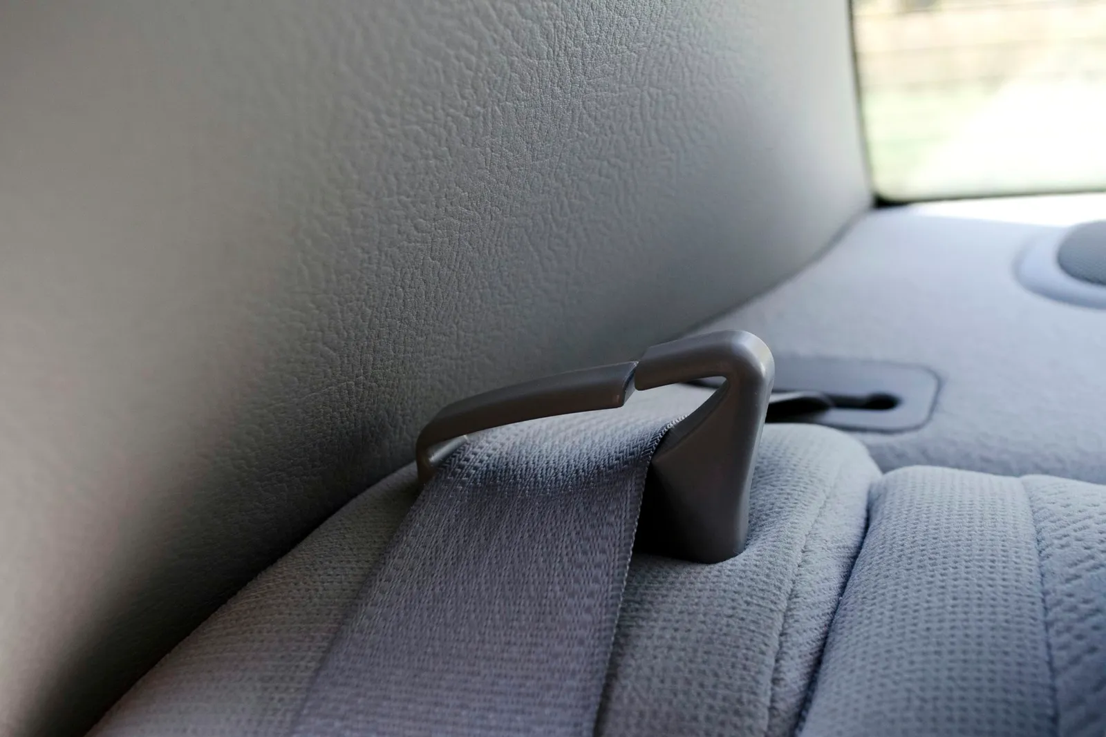 Simple Steps to Free a Jammed Seatbelt