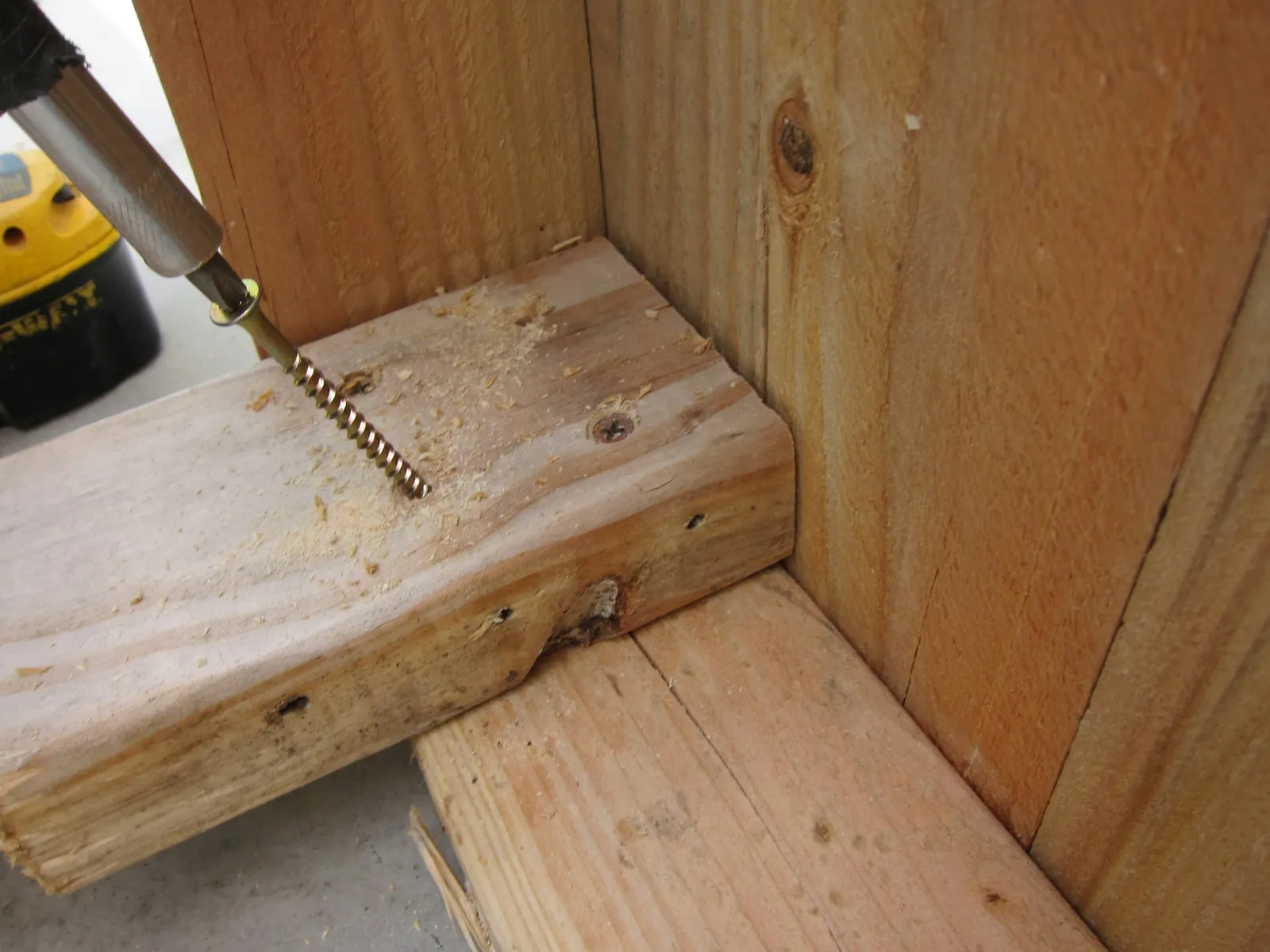 Aim screw at an angle