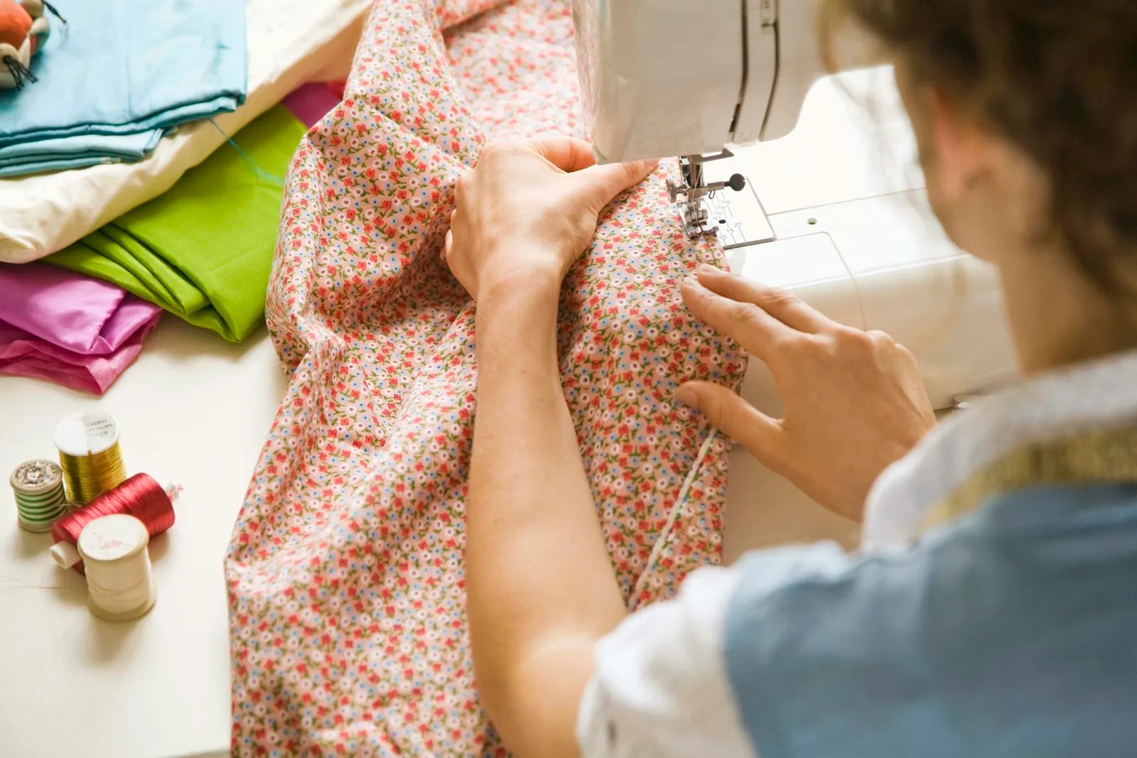 How to Thread a Bernina Serger: A Step-by-Step Guide