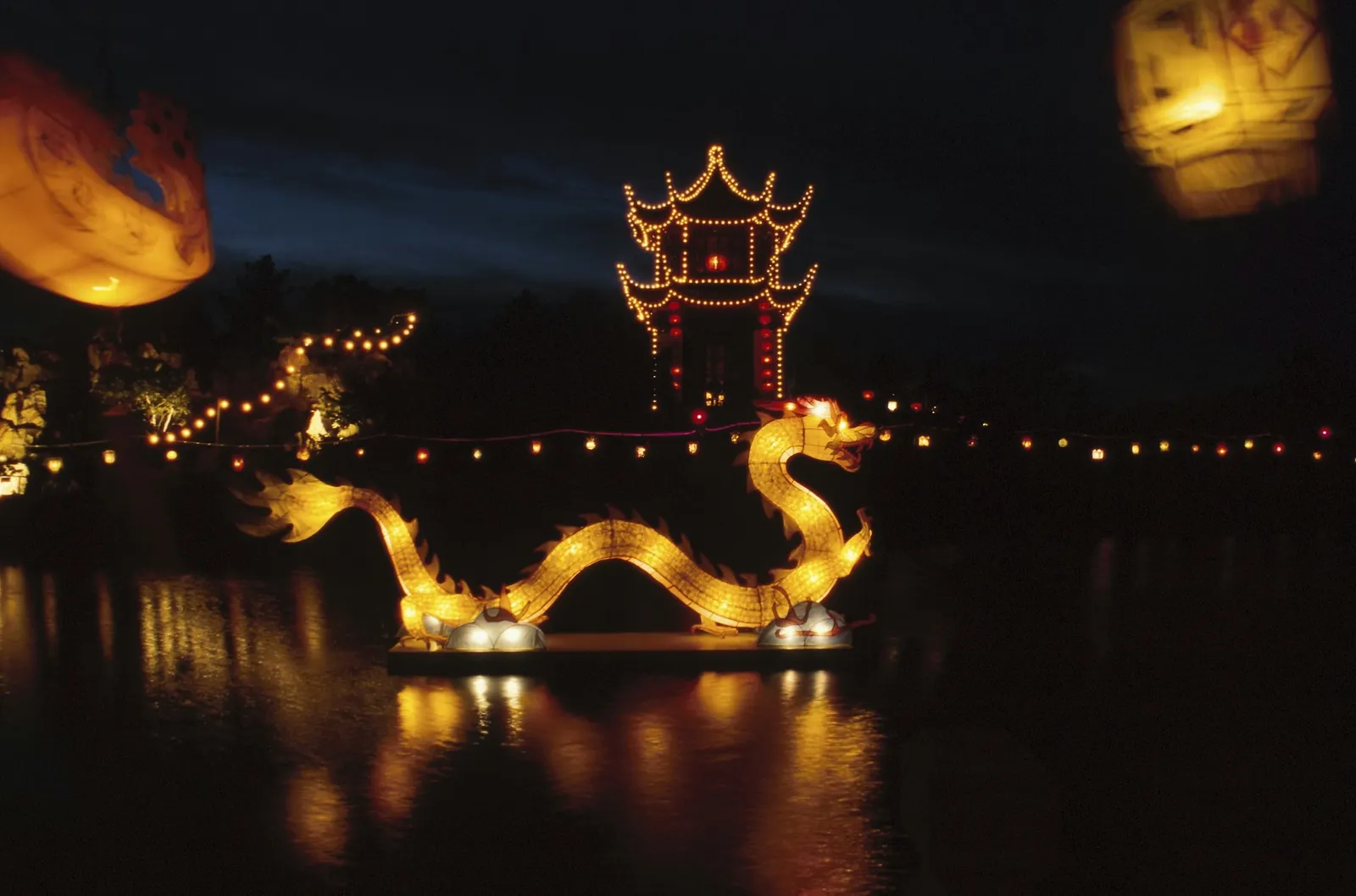 Boat Parade Decoration Techniques to Impress the Judges