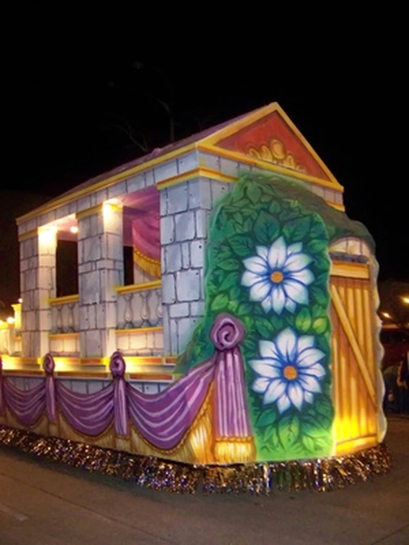 Crafting Tissue Paper Blooms to Decorate Parade Float Structures