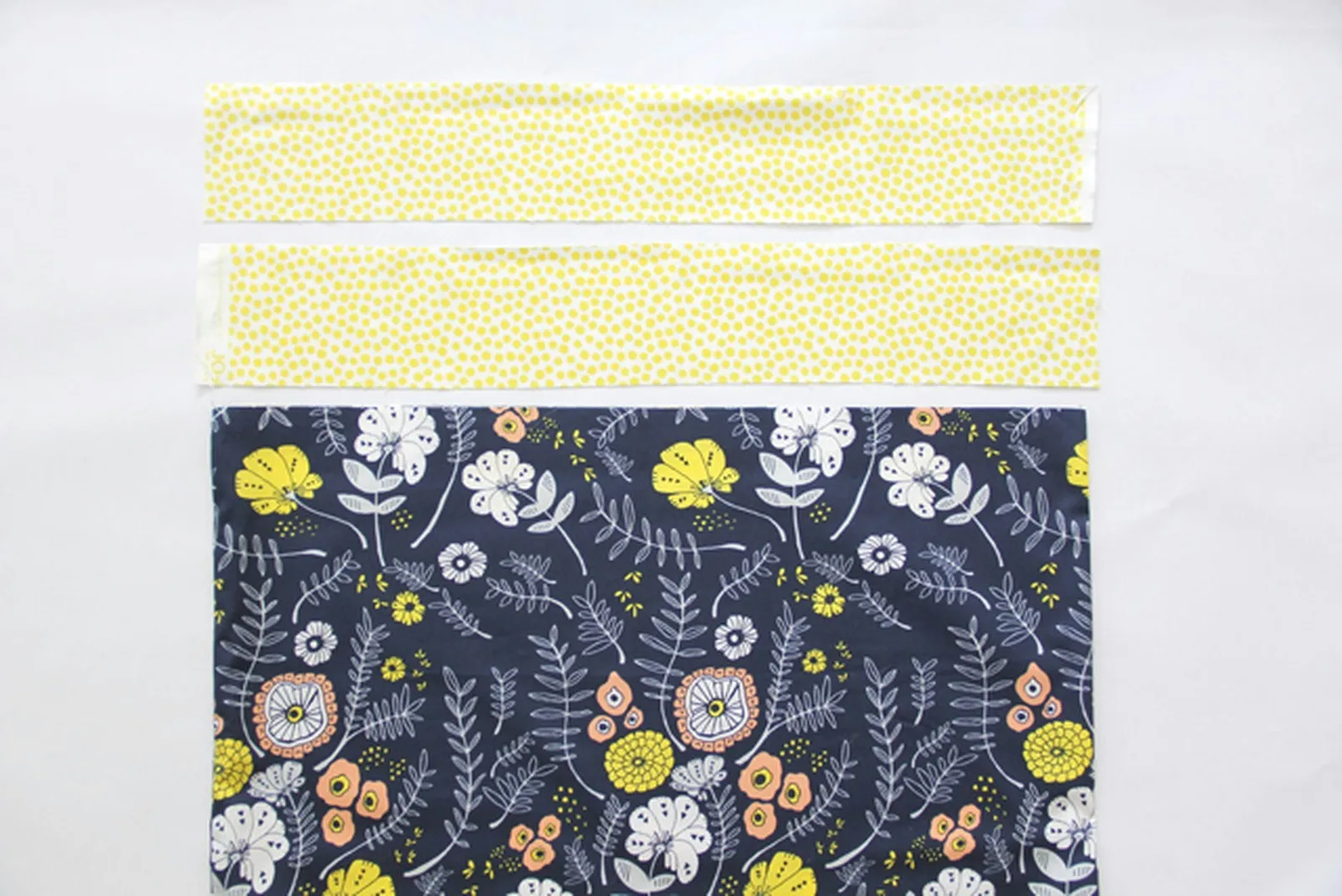 Cut out the fabric for the waistband