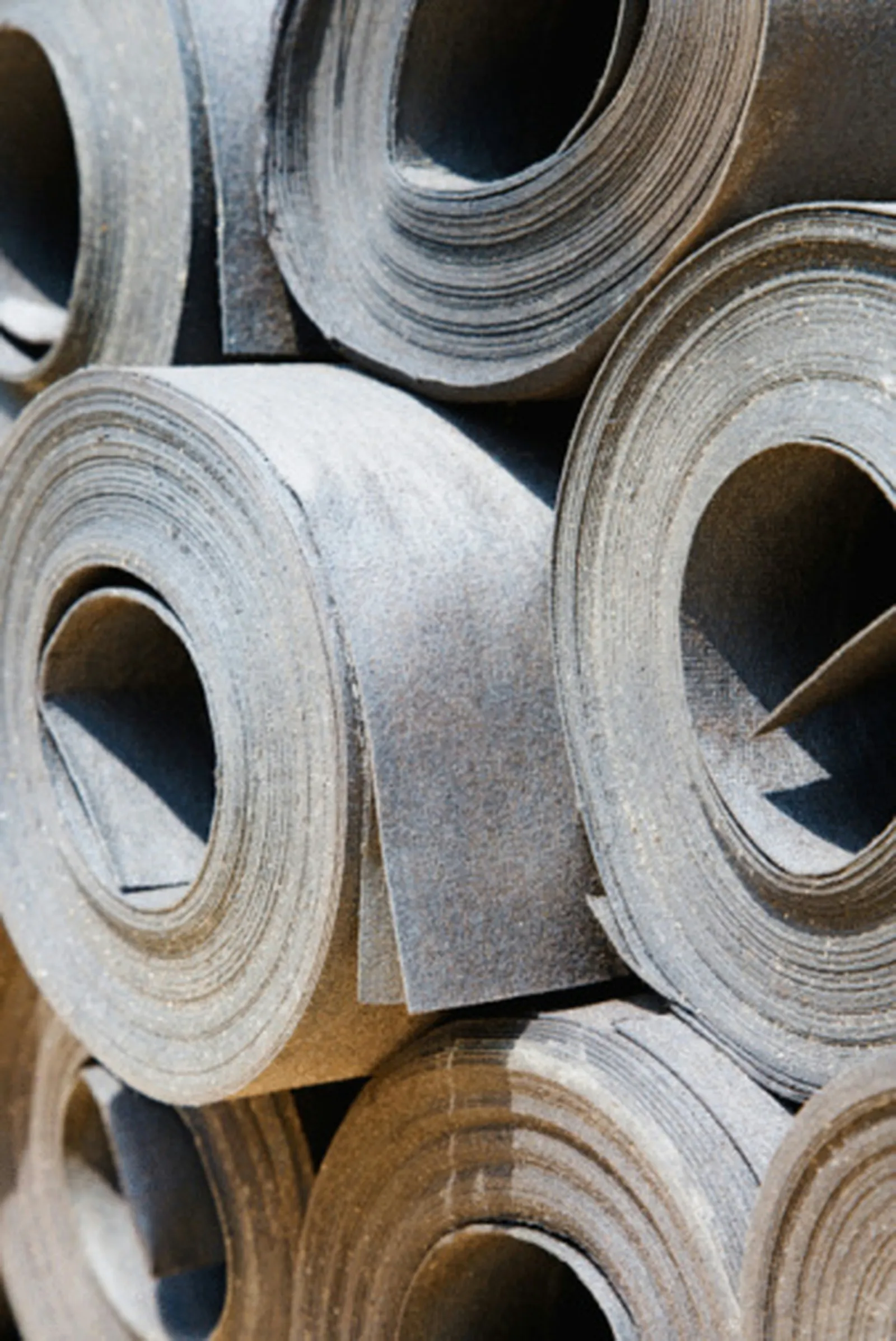 Comparing Varieties of Roll-Roofing Materials