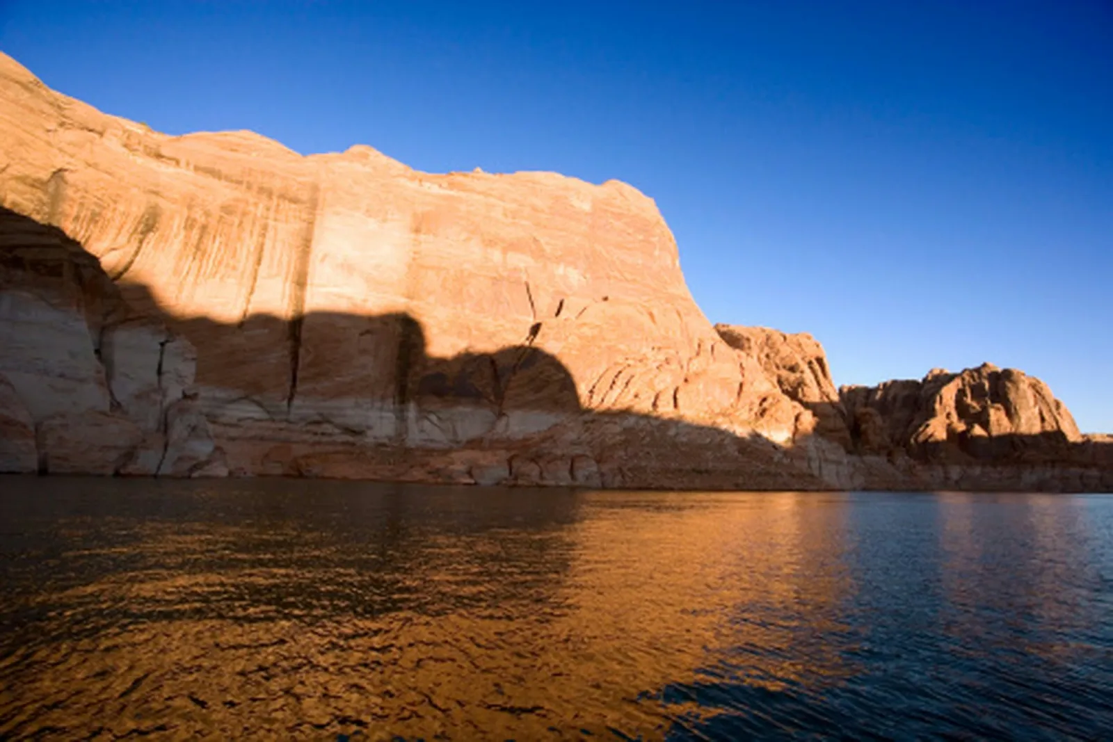What Sets Sandstone Apart: Formation, Varieties, and Practical Roles