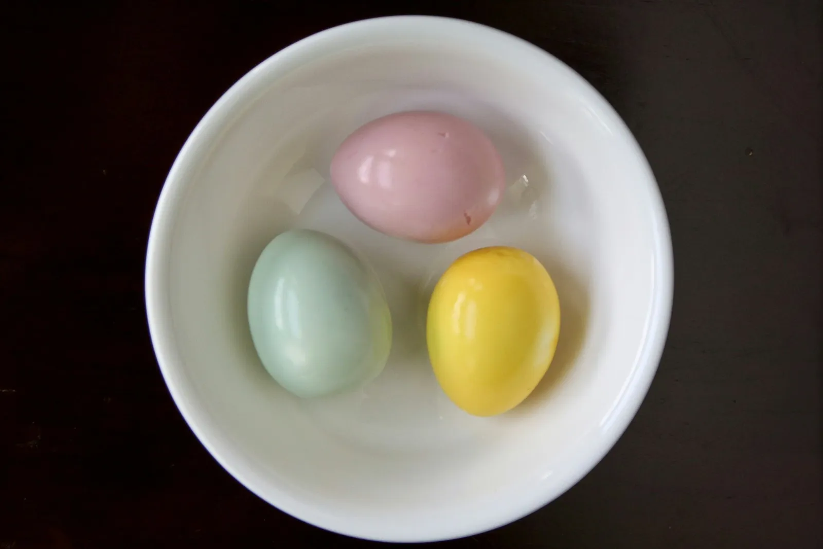 A Guide to Coloring the Interior of Hard-Boiled Eggs