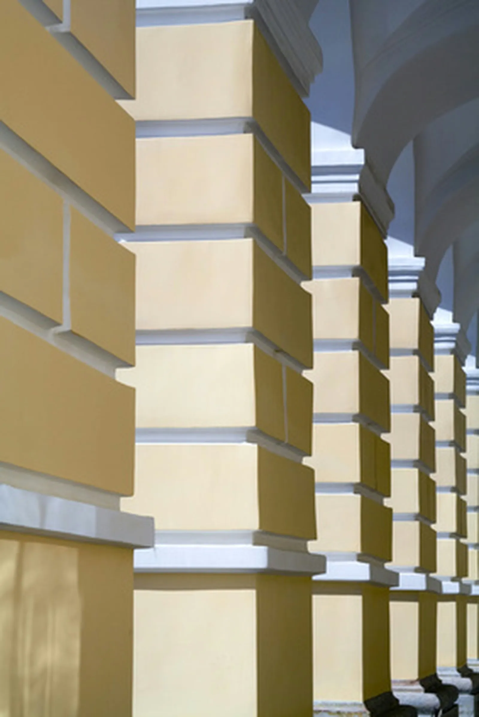 Polyester Resin Across Industries: From Construction to Consumer Goods