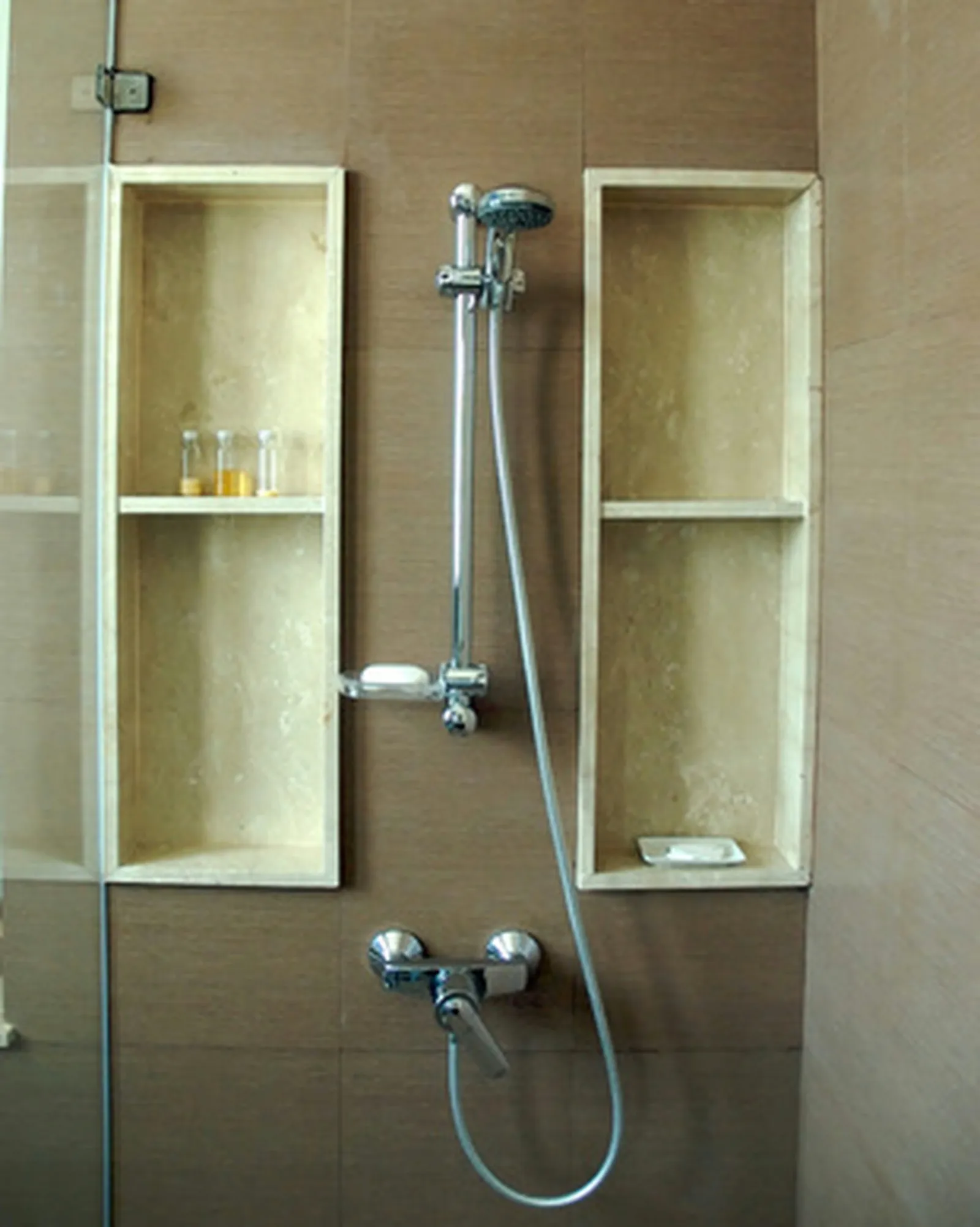 Guide to Taking Apart a Shower Stall