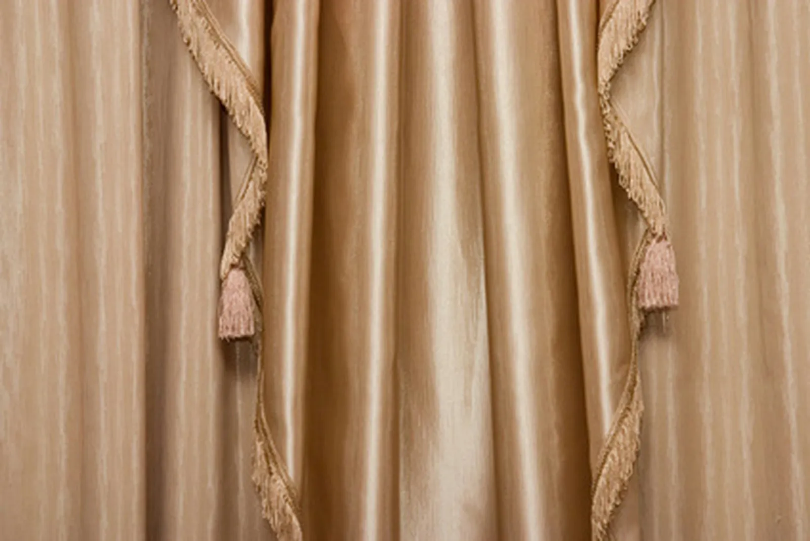 Installing Curtain Rods on Cement Walls: A Step-by-Step Guide