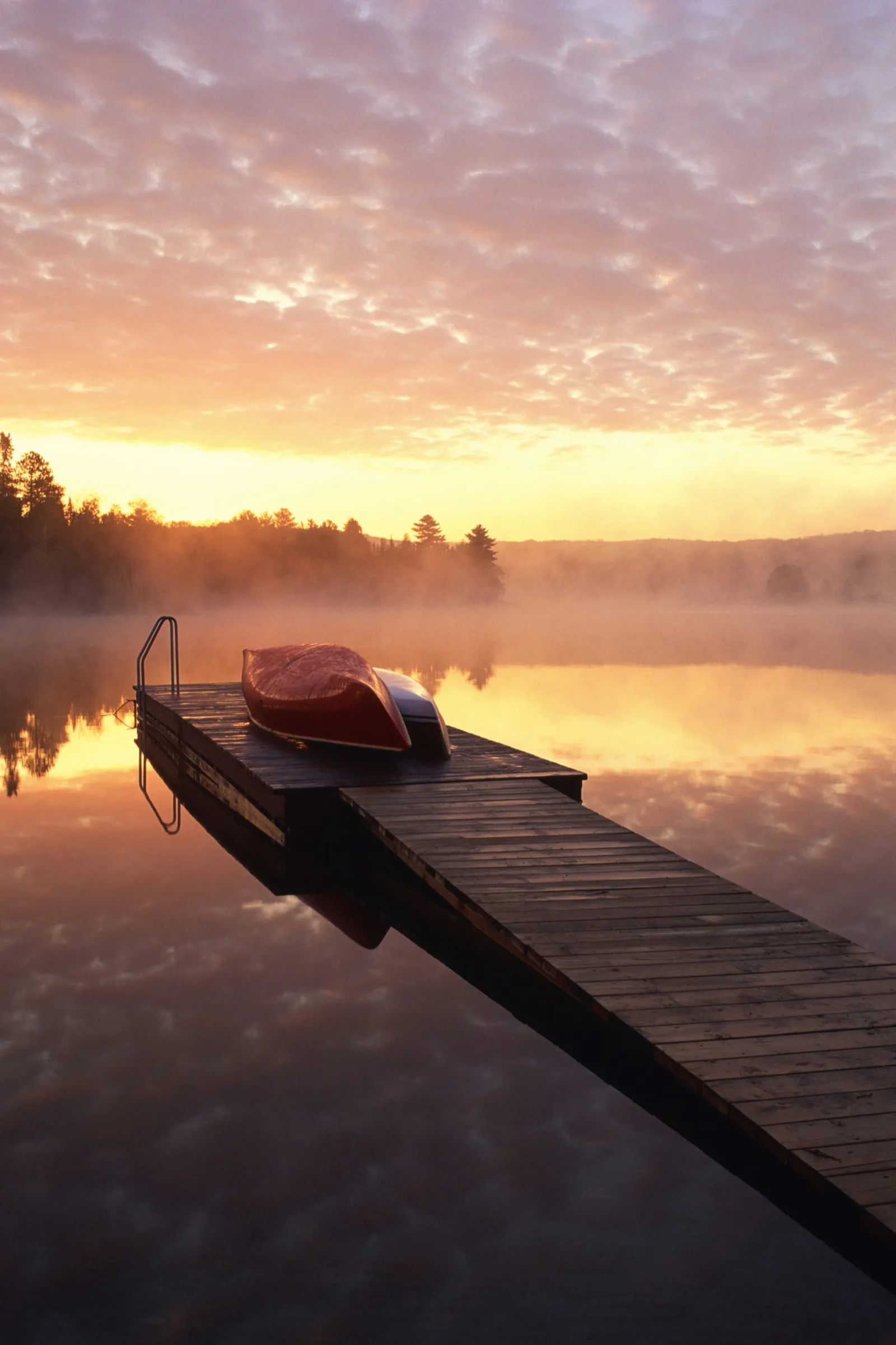 Distinguishing Dawn and Dusk on Canvas: A Painter's Guide