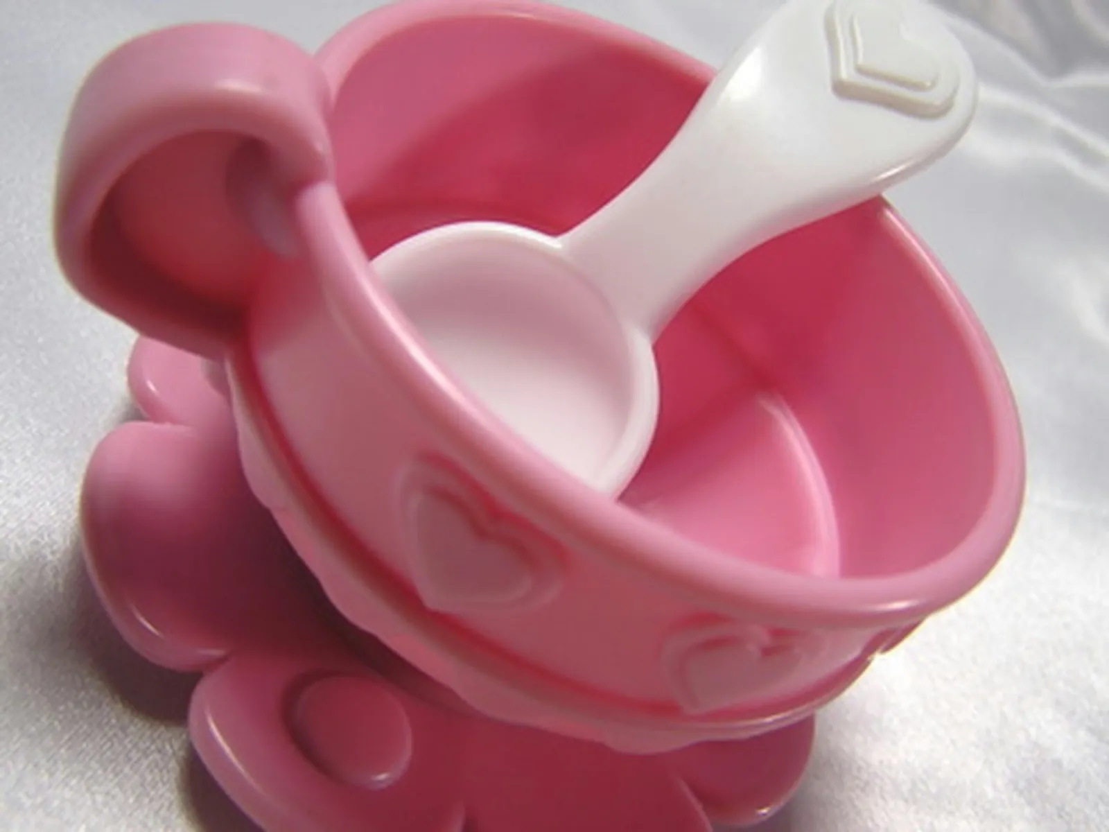 Fun Activities to Keep Young Guests Entertained at a Tea Party