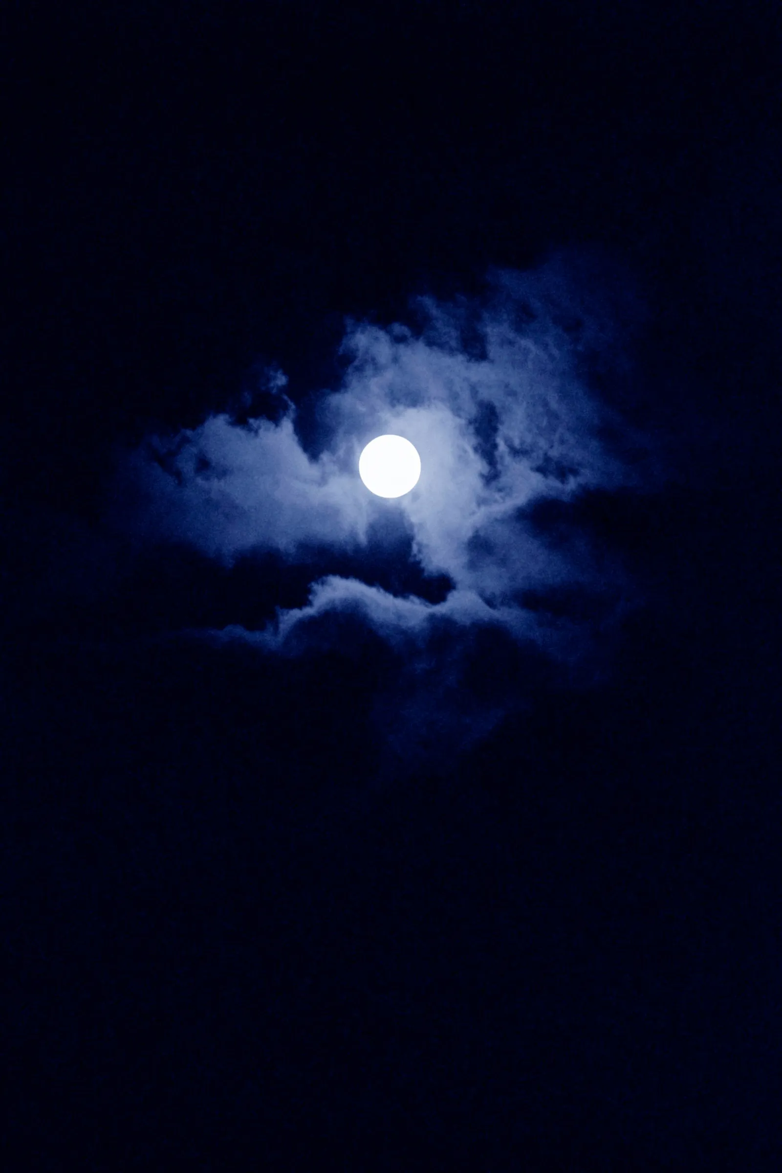 Layering Washes for a Luminous Lunar Scene