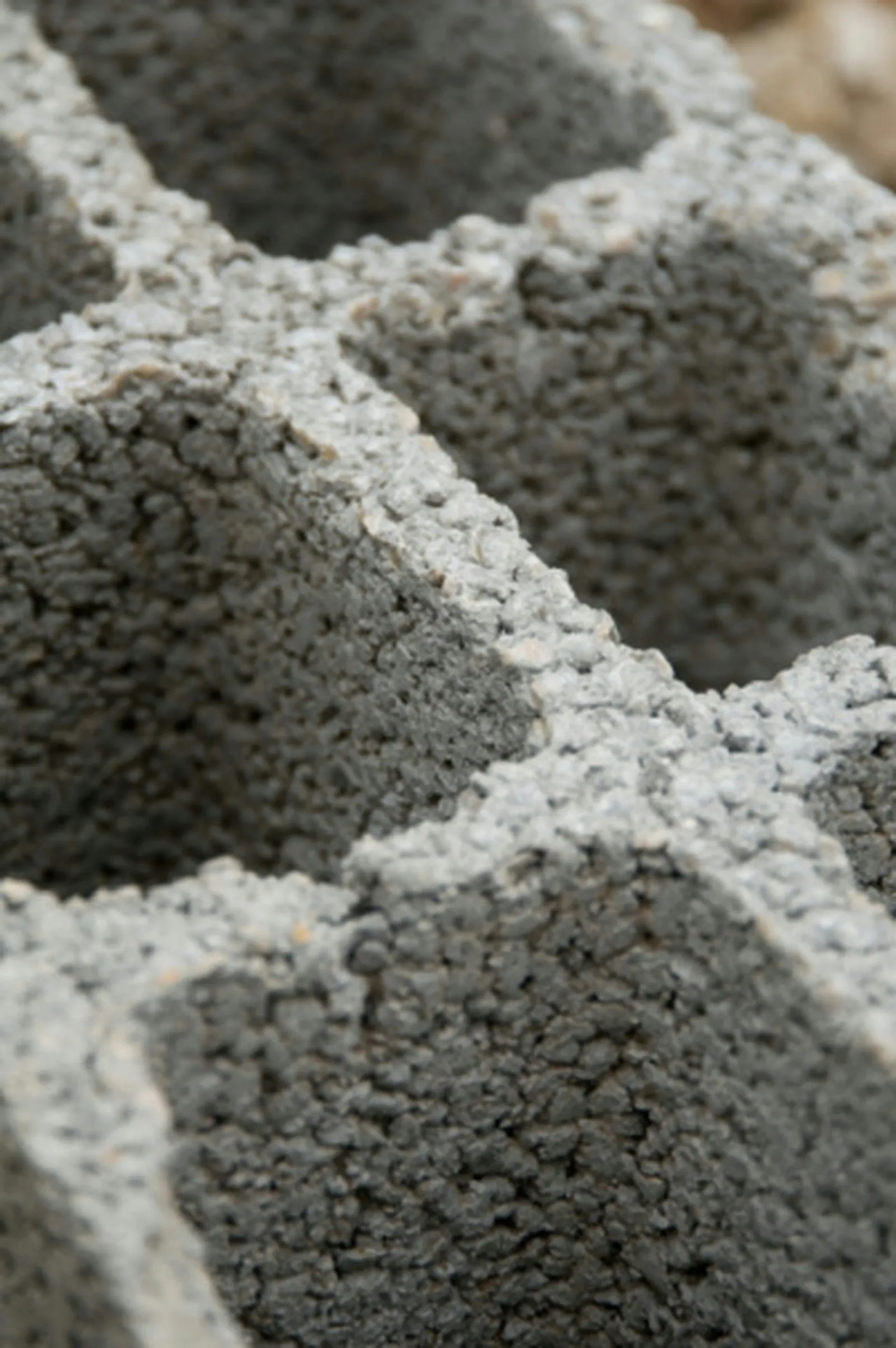 A Guide to Dividing Cinder Blocks Safely and Effectively